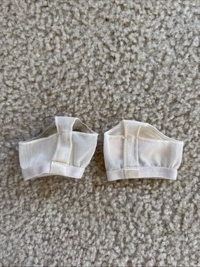 Capezio foot undeez